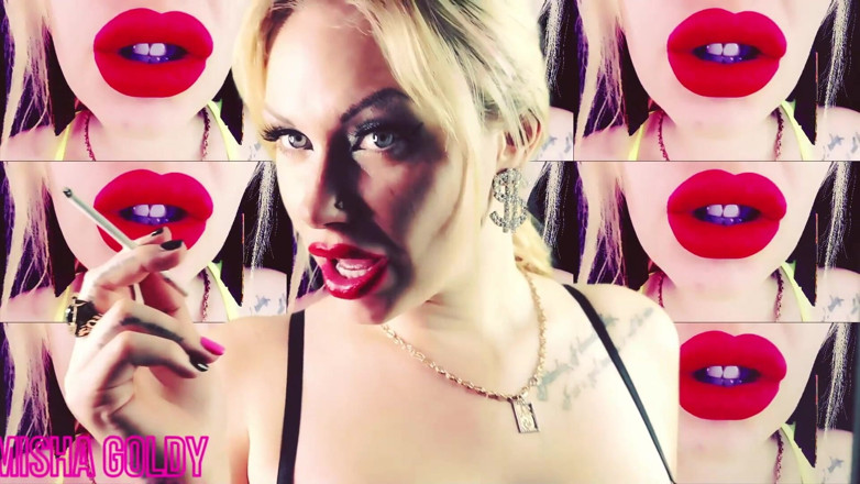 Goddess Misha Goldy: Envoûtant reprogrammation bi ! Suce-le pour ta déesse qui fume et...