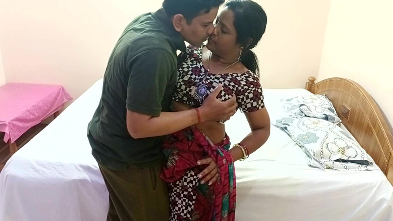 Popmini: Schattige en hete buurvrouw trouwde met Seema Bhabhi, erg geile...