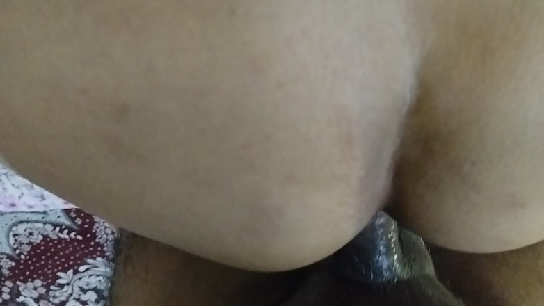Anar Kali: 第三部分 性感的阿姨口交前戏她的继父的热乳头小阴户在性交中被舔