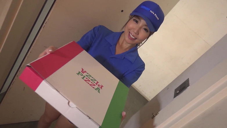 Caribbeancom: Adorable chica asiática sabe cómo complacer una gran polla