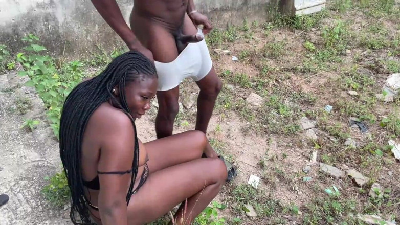 Sex naija 1: Cette black au cul spectaculaire sait comment faire plaisir à un...