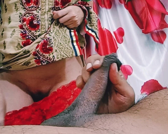Bolly Karma: Min dumma vita styvsyster fastnar på min bbc