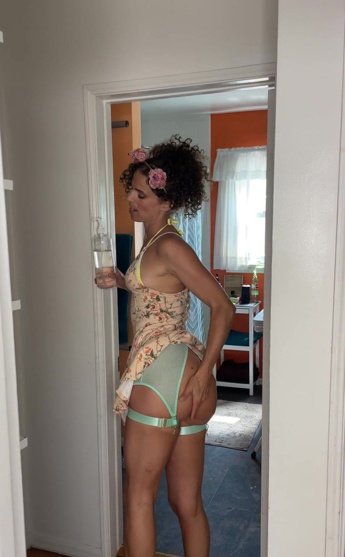 VibeWithMommy: J’adore me préparer pour les premiers rendez-vous ! J’essaye d’impressionner alors...