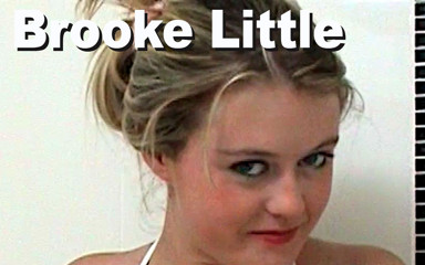 Edge Interactive Publishing: Brooke liten bikini strippa