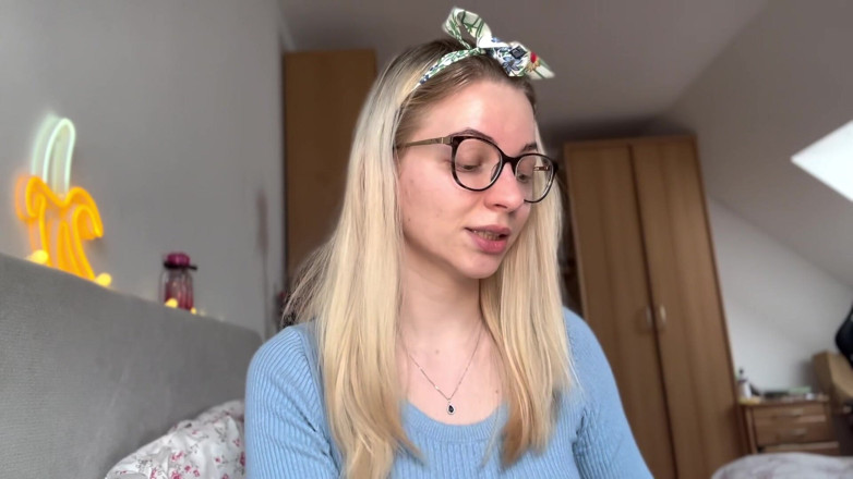 Goddess_Bella_Rae: I Drained Him of $5329 and a New Ysl Bag! (findom Story)