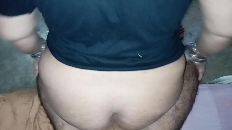 Yasmeen: Perla culo