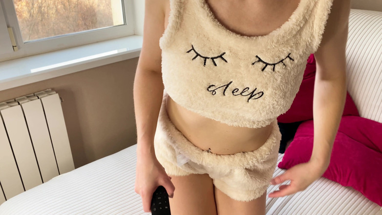 CumInMyMouthBaby: Nevlastní otec šuká nevlastní dceru, aby se na něm víral - ruský...