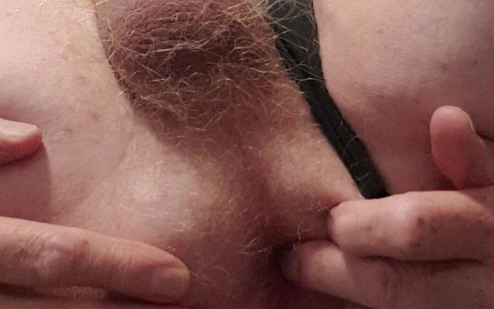Redhairy4u: Masturbation mit kleinem penis - arschfick mit spielzeug