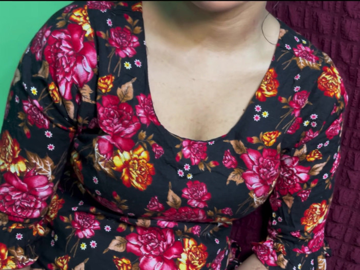 Riya Chowdhury: Bowdi kocasından memnun değil bu yüzden benimle sikişmek istiyor