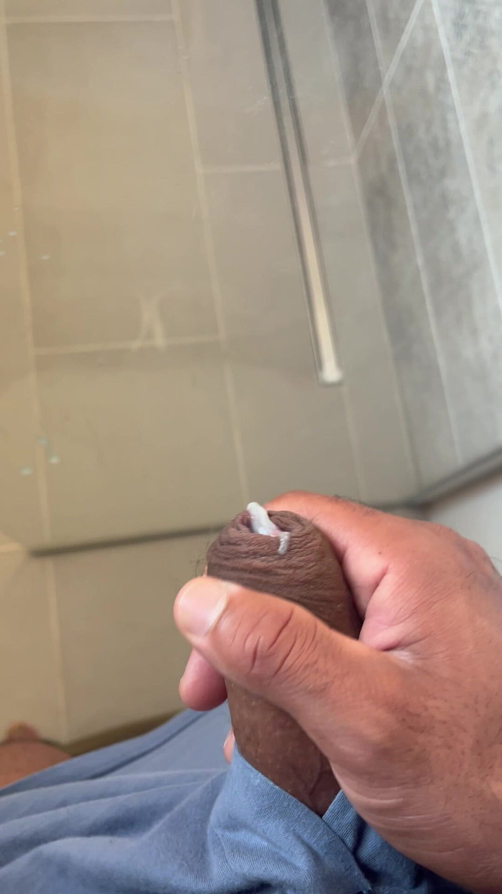 LuNino: Corrida corta en el baño