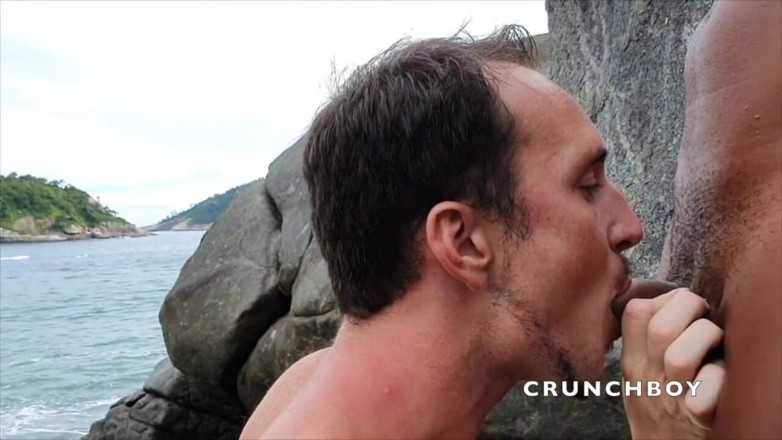 Interracial Bareback Channel: Một người Pháp bị litro la tinh hàng đầu đụ thô bạo