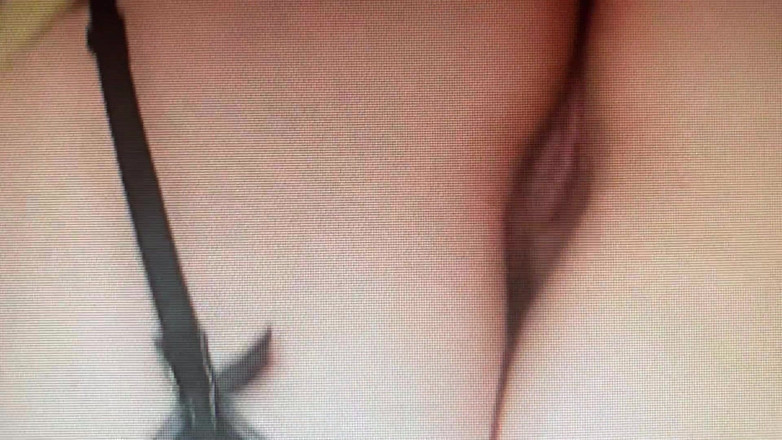 My Sugar Girls: Melitta Cam-hora i sexig gul