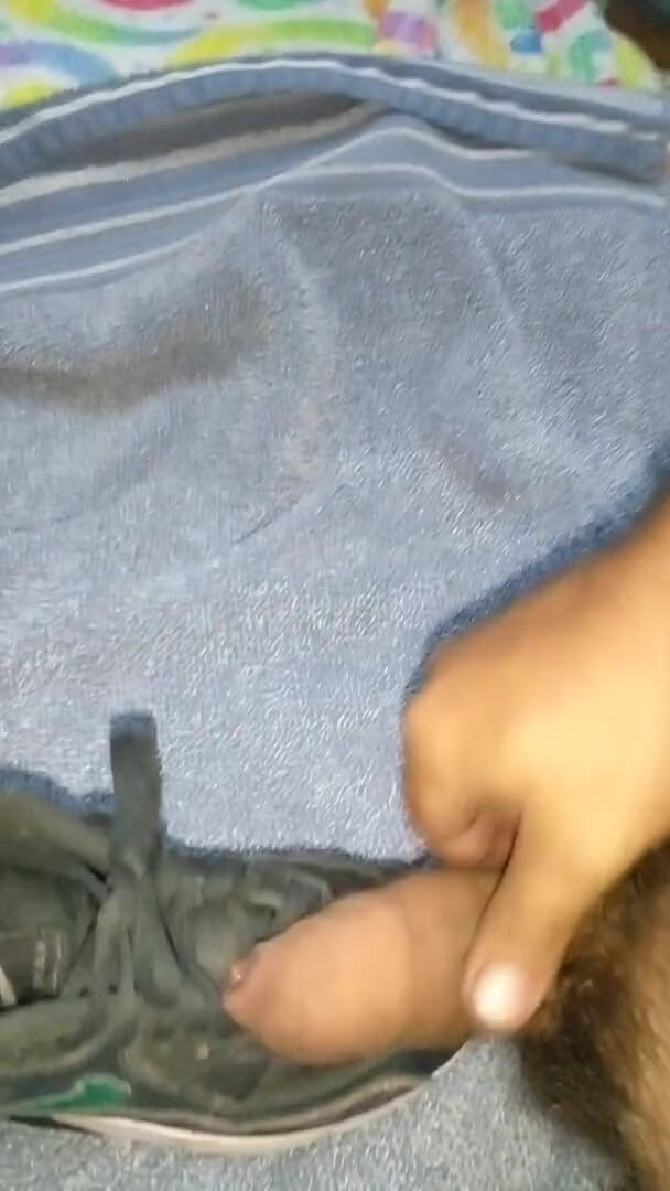 Sneakerfetish_BR: Spor ayakkabılı sikiş ve eski havama boşalma max