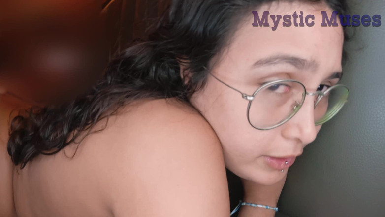 Mysticmuses: Трахаю Молодую Девушку И Дою Ее Груди