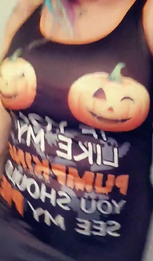 Livie Blainn: Vêtements d’Halloween tôt