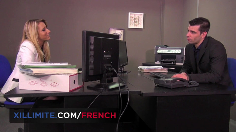 French girls at work: Sesso anale in lingerie con una ragazza bionda francese