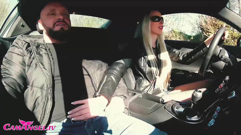 CamAngel: Audi R8 test sürüşü ve açık havada porno