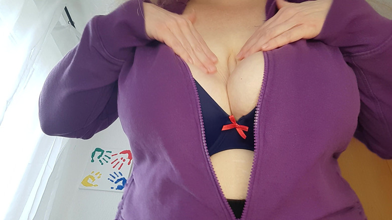 Curly_Dreams: Meine Brüste Über Deinem Gesicht