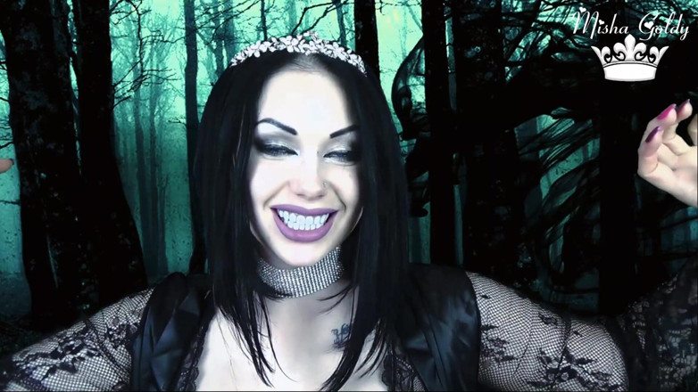 Goddess Misha Goldy: Princezna temnot tě snědla kus po kusu