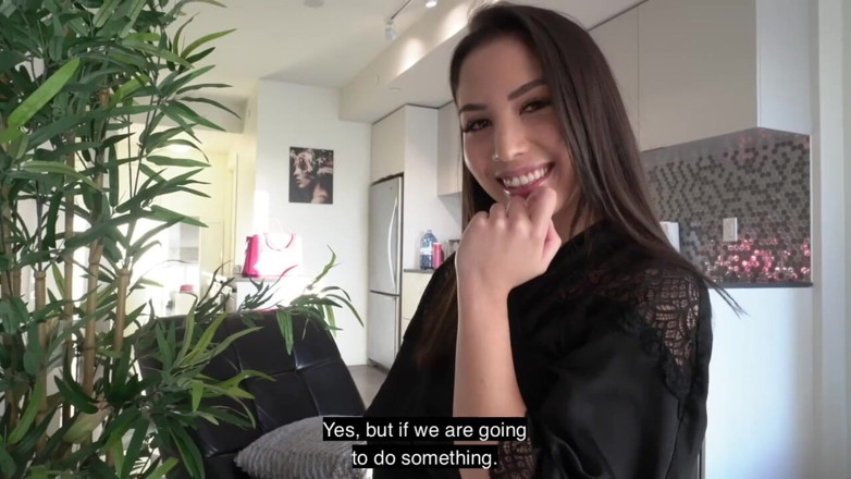 Itsxlilix: 送货员送了披萨，最后他的鸡巴在我的嘴里