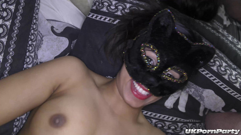 Gangbang team: Melody, Classy und Talula genießen einen gangbang