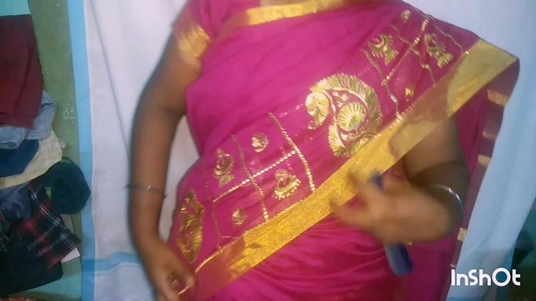 Desi Sathiya: Culona tamil en sari ama de casa tetona follando en...