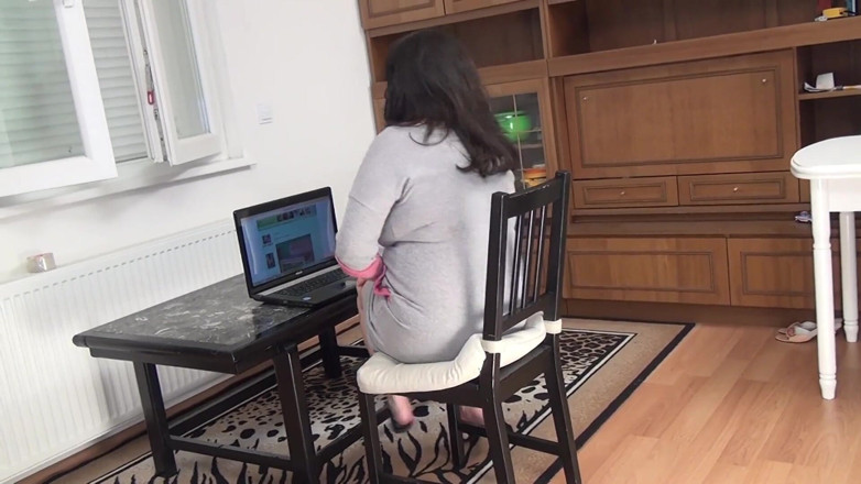 Private Lustpigs: Ho scopato la nonna calda dalla porta accanto