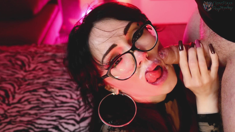 TigerBlazeFoxyMonkey: Ich Liebe Es, Wenn Meine Frau Mir Einen Blowjob Gibt...