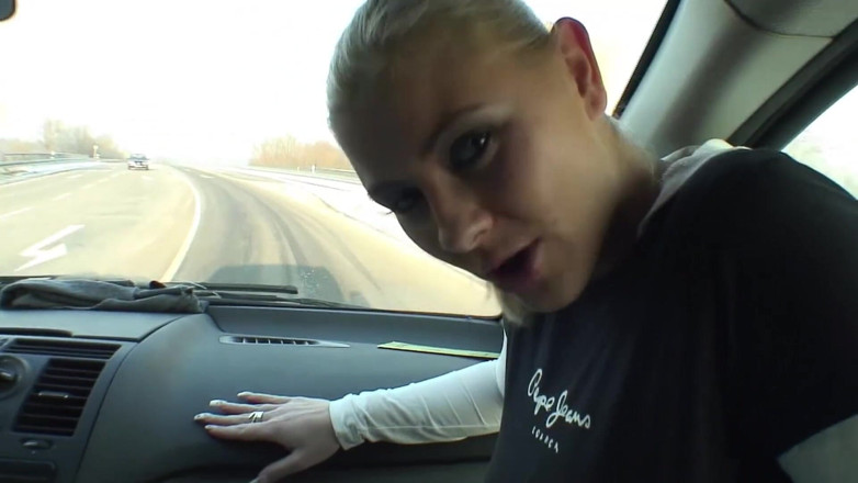 German amateur - 100% German hardcore videos: Hardcore teef neuken in de auto en buiten