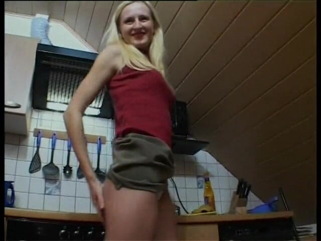 Horny Two really wet MILFs: Sexy blonde teen gets her pussy pleasured