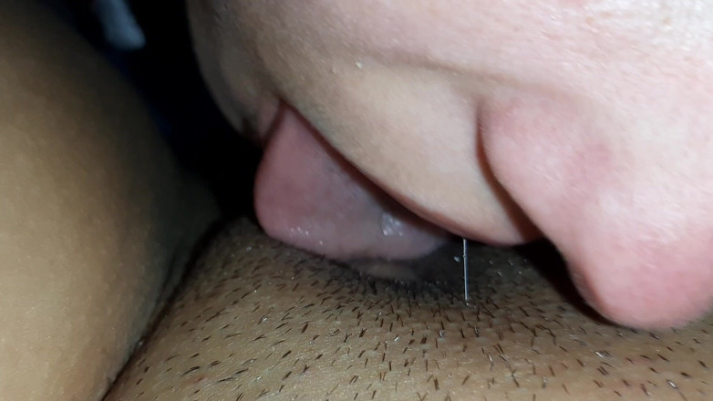 Lesbian-illusion: Meine nachbarn wechseln sich ab, ich in den mund ficken...