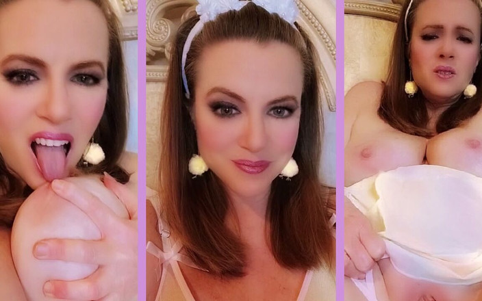 Nikki Nevada: Сексуальний великодній кролик Ніккі мастурбує і заохочує до дрочки