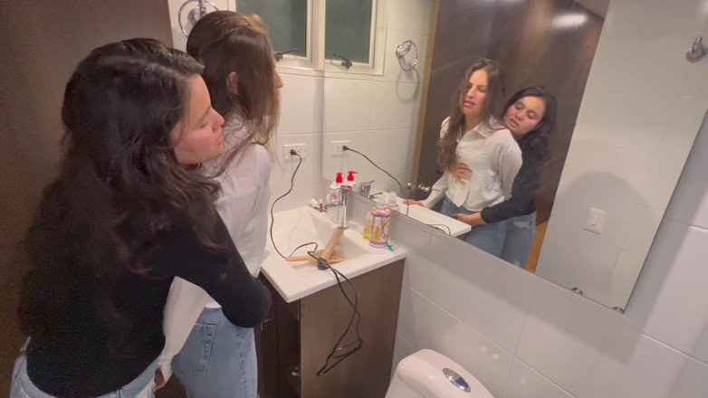 scarlettandc: Mi maquilladora me invita a hacer cosas calientes
