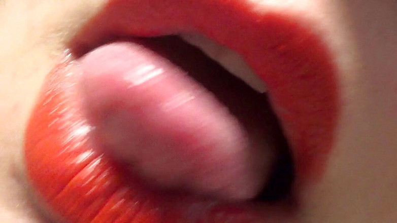 Goddess Misha Goldy: Perancis berciuman denganku! Fetish lipstik merah!