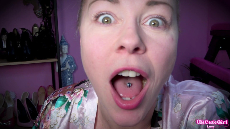UKCuteGirl Lucy Lauren: Tiny Little Dentist smakar som bacon slukad av Giantess Lucy