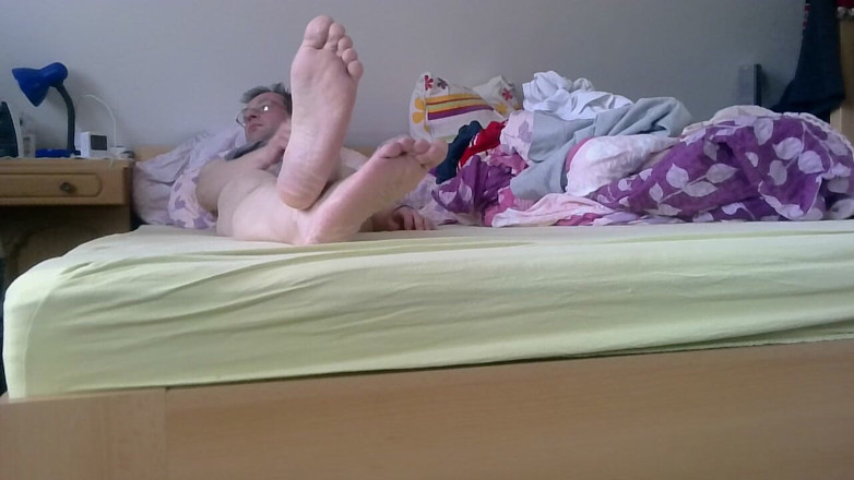 Feetfriend73: Bugil, ngendum, main dan muncrat