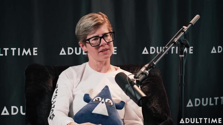 Adult Time Podcast: Hazel Moore: mormoons doorweken, porno acteren en het feest over |...