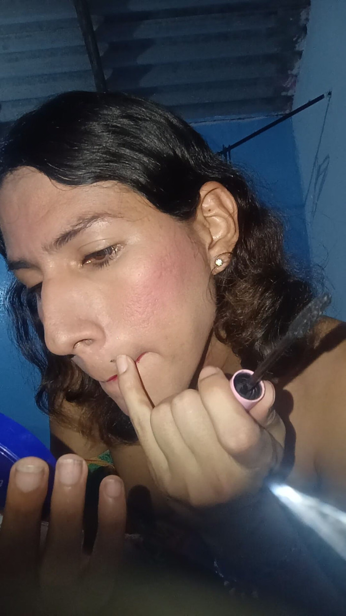 Femboy from Colombia: Bu odayı boyayacağım