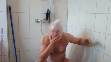 Carmen_Nylonjunge: Nadržená sprcha s chcaní