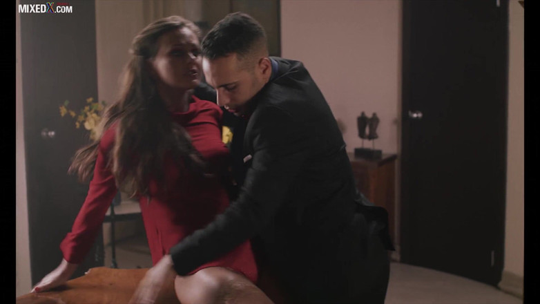 MixedX: Tina kay dientot habis-habisan dan dicrot di dalam sama kontol...