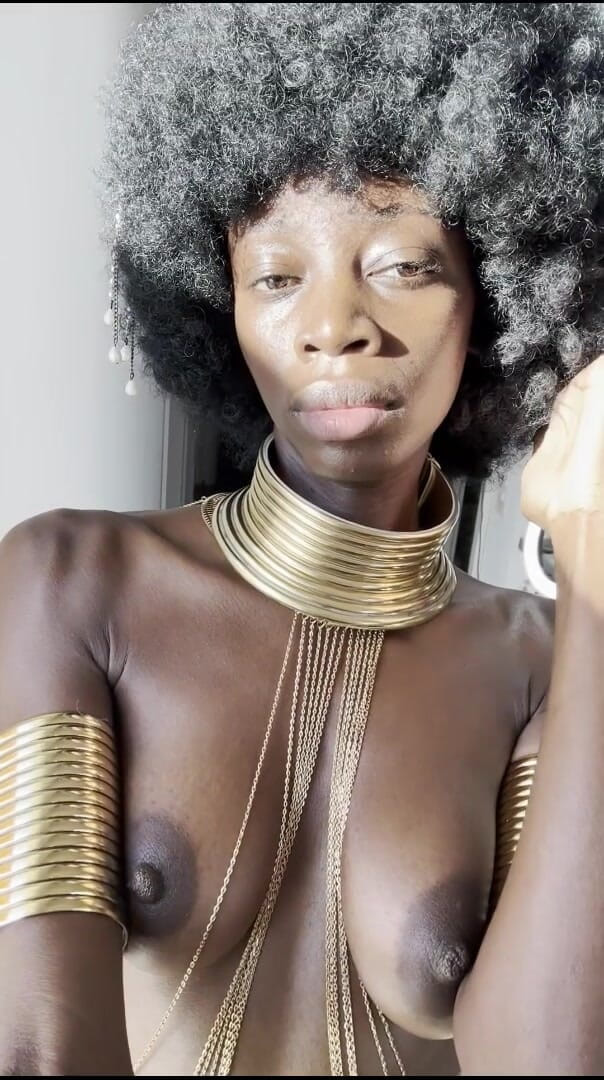 Missblackreey: Piccolo rituale del piacere della dea africana
