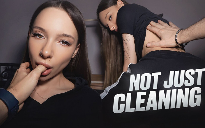 Luna Evans: Pembantu mesumku dientot habis-habisan saat lagi bersih-bersih