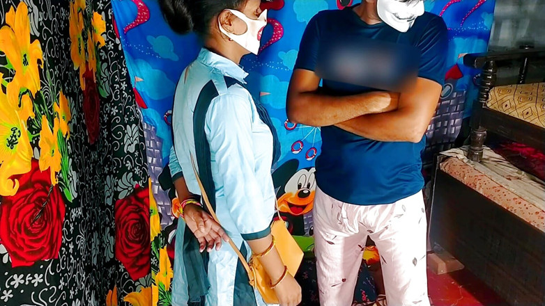 Rakul008: Ko Paise Dekar, étudiante indienne, prof ne choda. Une étudiante fait du...