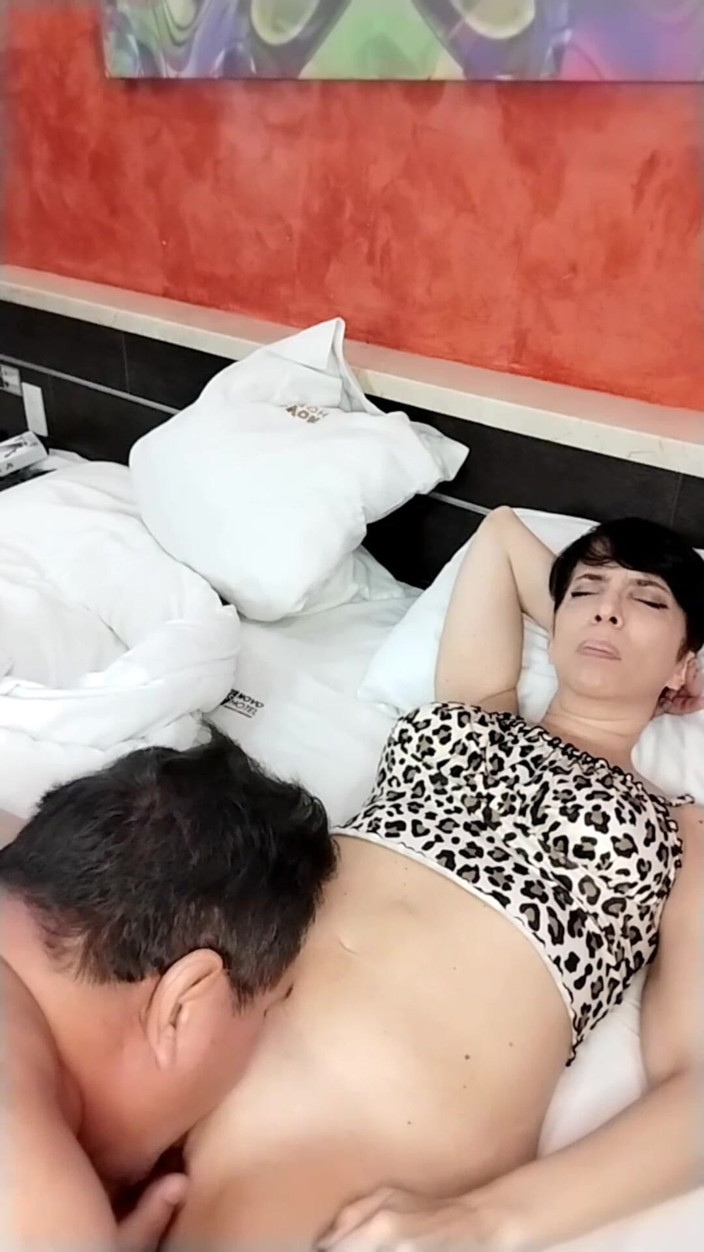 MaturecoupleVe: Eat My Wife's Delicious Pussy