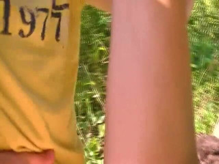 Homegrown Outdoor Sex: Michele Meadows leva pau duro ao ar livre