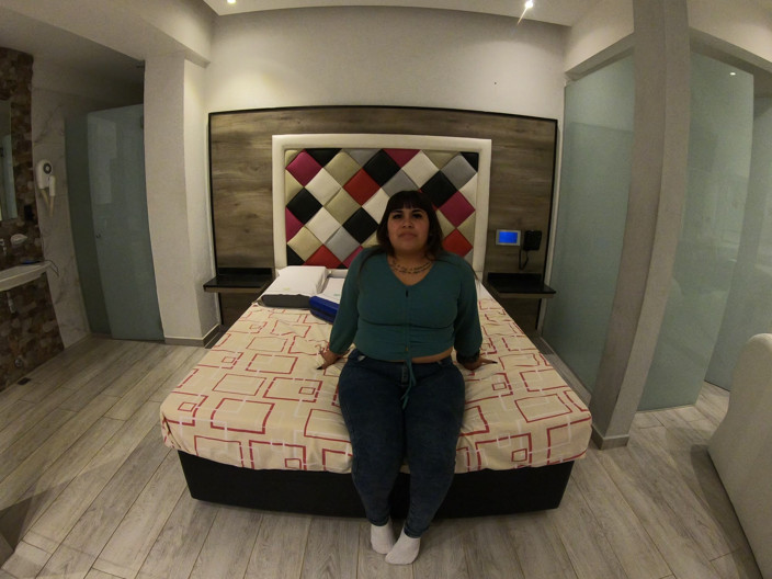 DiablaLatinaTour: Argentina morena grava seu primeiro vídeo pornô