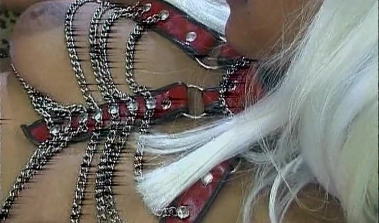 THAGSON MILFS: leteks milf(chodne laayak mammi) shrrinkhla patta aur tapakte hue maukhik...