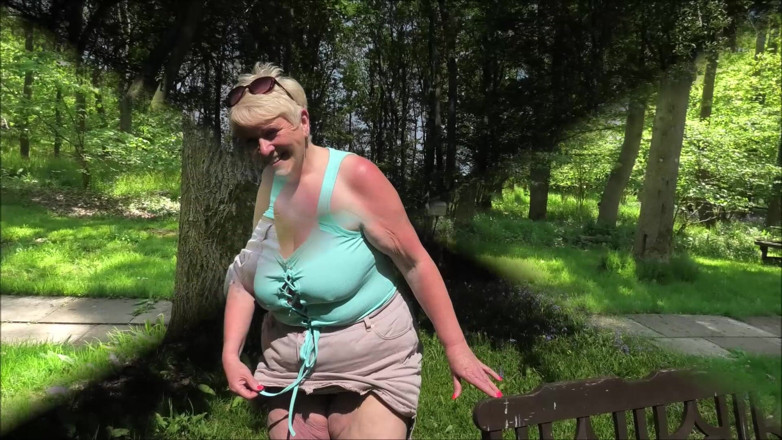 Uk Joolz: Pris de court dans les bois