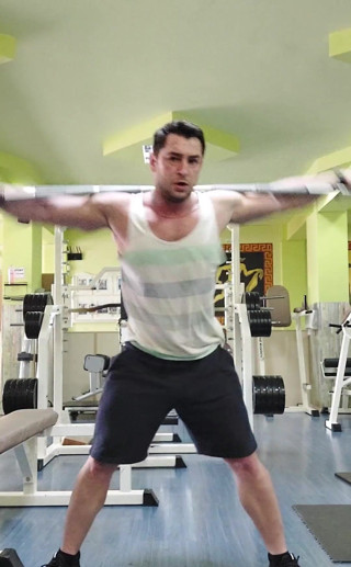 Michael Ragnar: Flexion musculaire et éjaculation 91kg