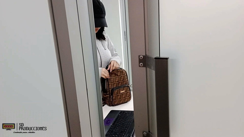Vayolet: Ho un buon affare con il mio capo arraculo